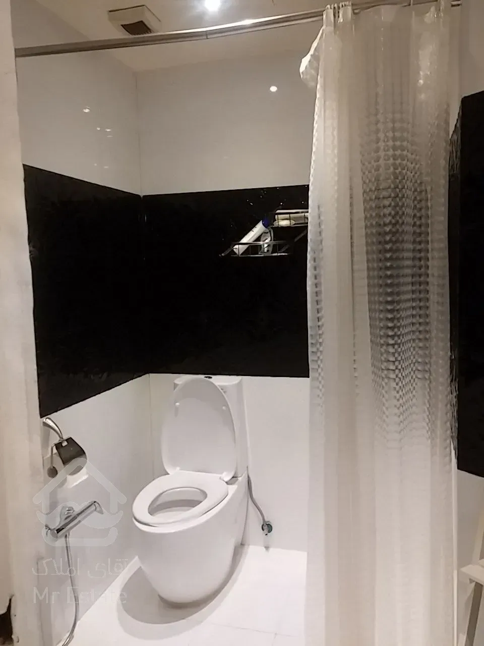 رهن آپارتمان ۲۰۰ متری در زعفرانیه