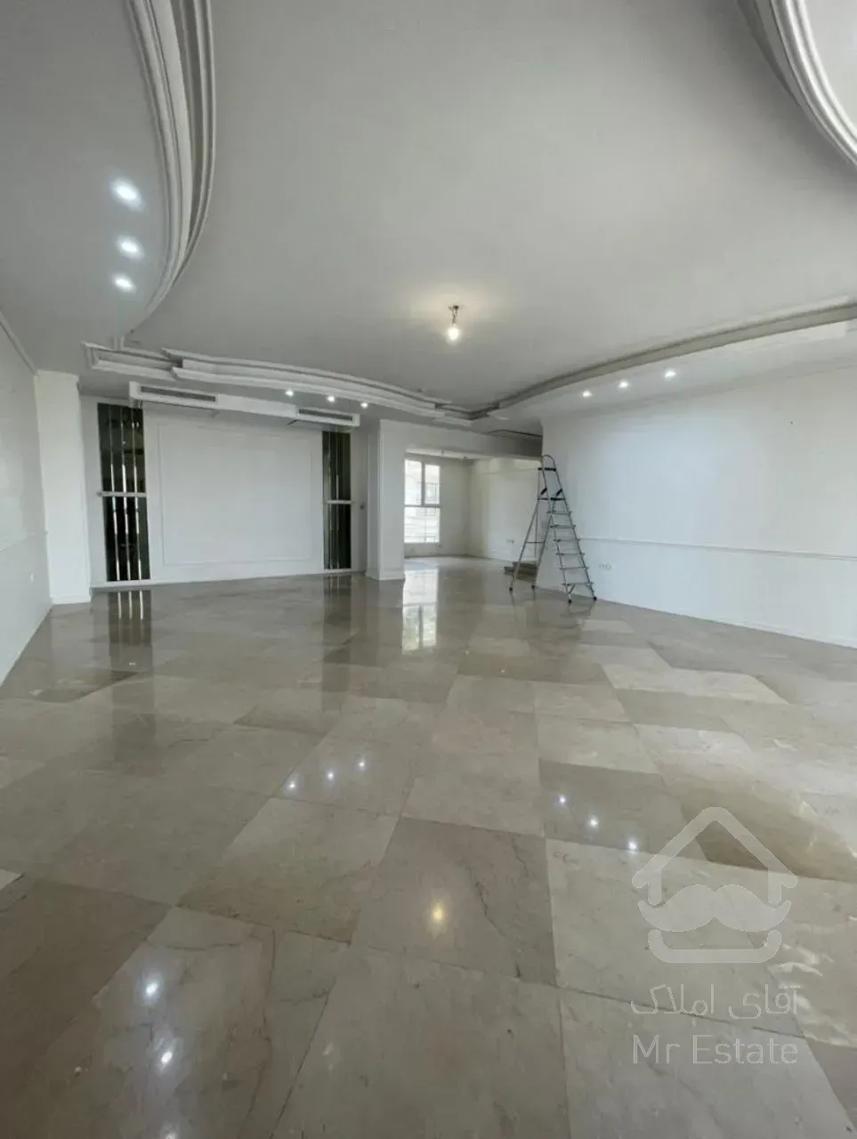 اجاره آپارتمان ۲۶۰ متری در زعفرانیه