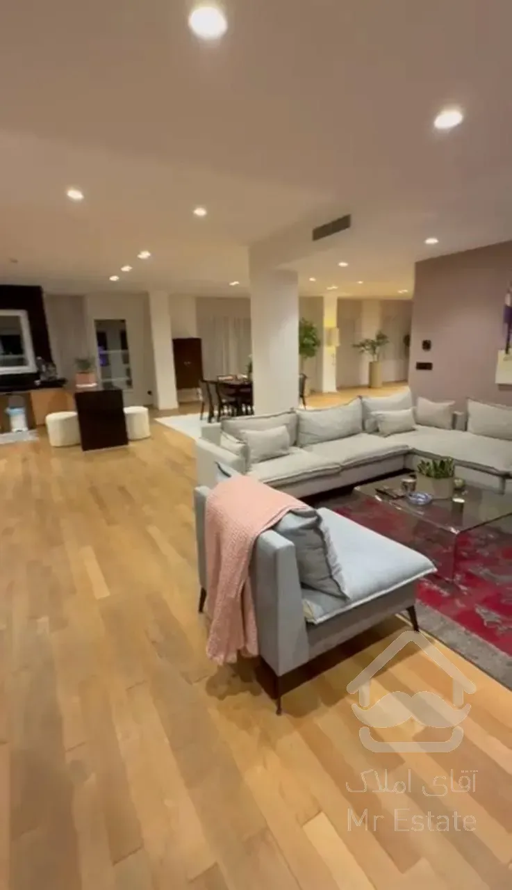 رهن آپارتمان ۲۴۰ متری در زعفرانیه