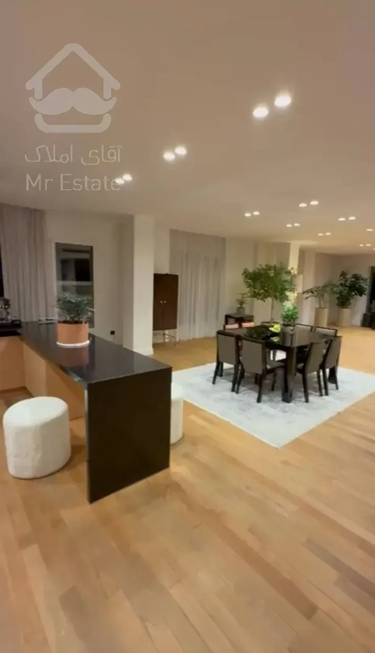 رهن آپارتمان ۲۴۰ متری در زعفرانیه