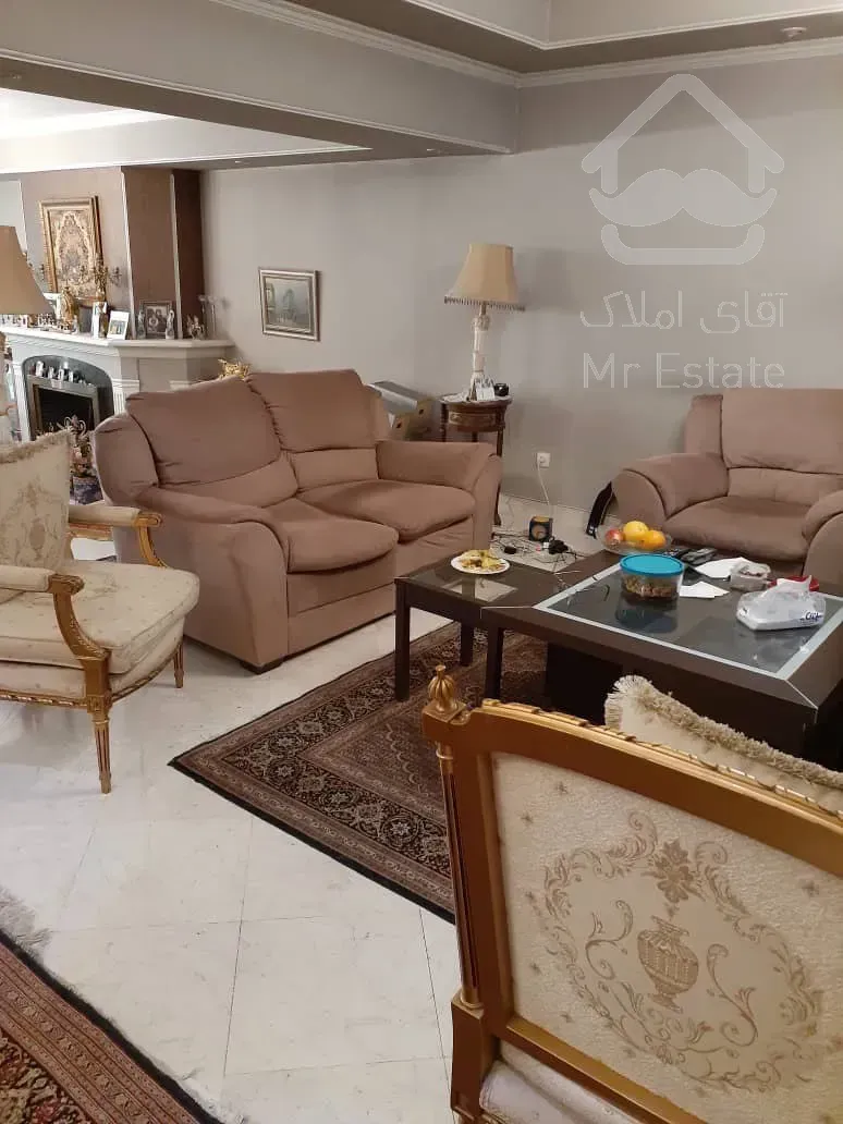 فروش آپارتمان ۲۴۰ متری در محمودیه