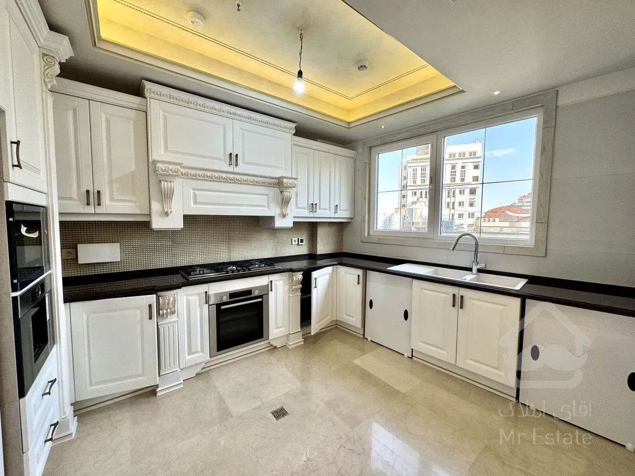 فروش آپارتمان ۱۵۲ متری در زعفرانیه