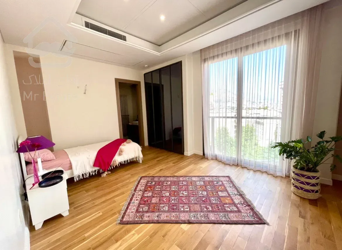 فروش آپارتمان ۱۴۰ متری در زعفرانیه