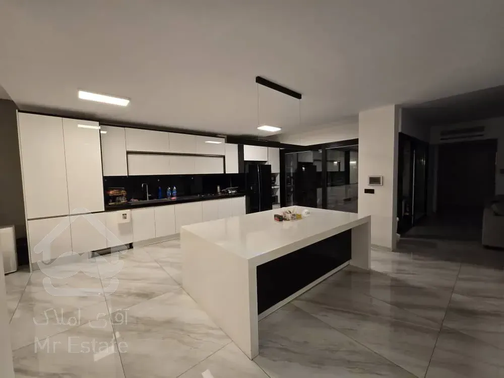 فروش آپارتمان 207 متری در زعفرانیه