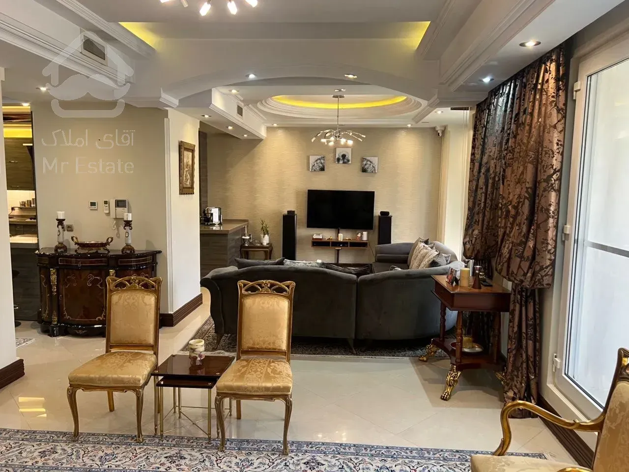 فروش آپارتمان ۲۲۰ متری در زعفرانیه