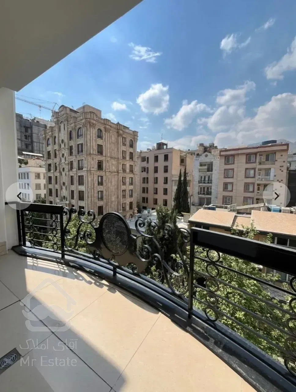 فروش آپارتمان ۲۲۰ متری در زعفرانیه