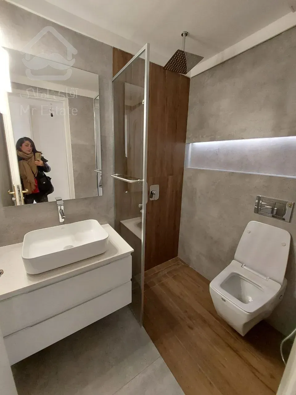 رهن آپارتمان ۳۴۰ متری در زعفرانیه