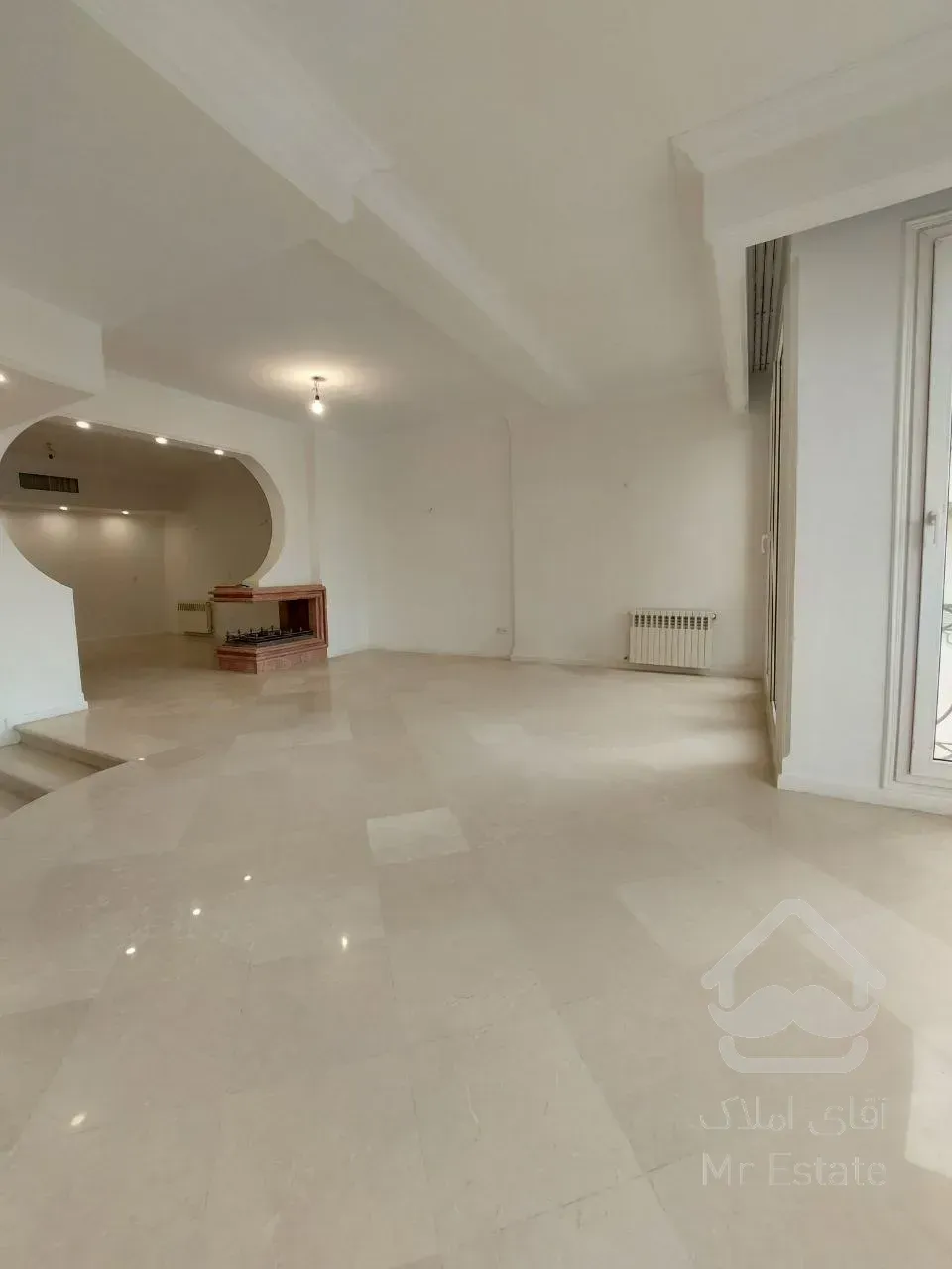 رهن آپارتمان ۳۴۰ متری در زعفرانیه