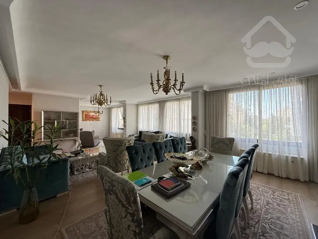 رهن آپارتمان 200 متری در زعفرانیه