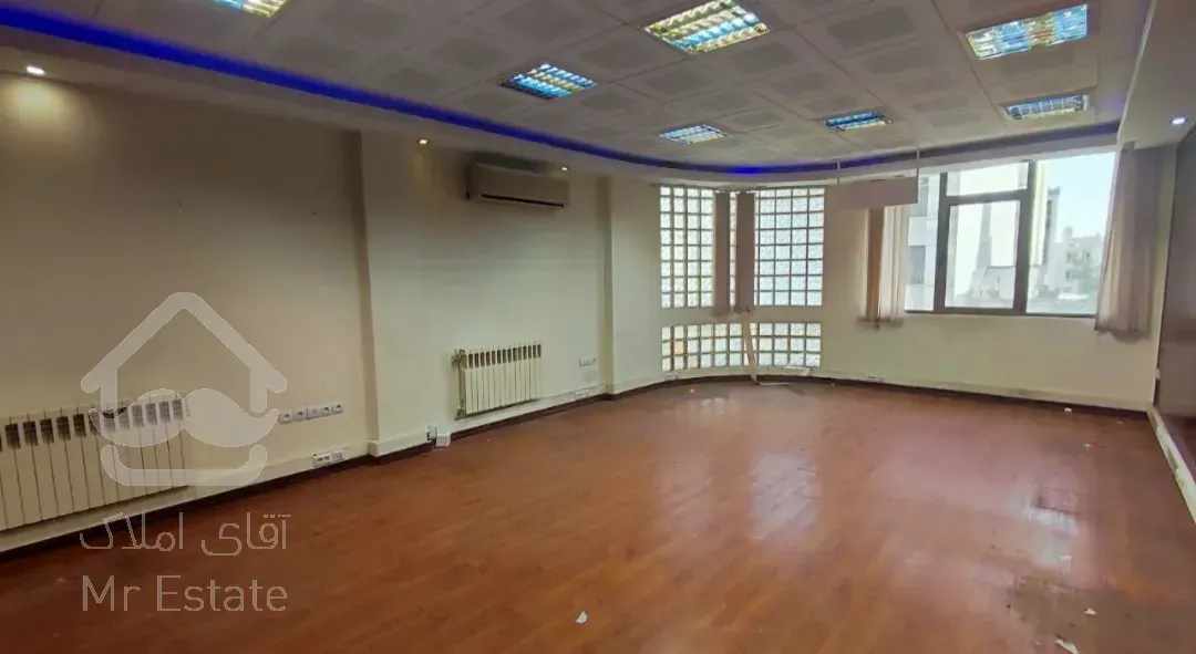 اداری گاندی / 100 متری / نوساز - طراحی شیک و مجلل