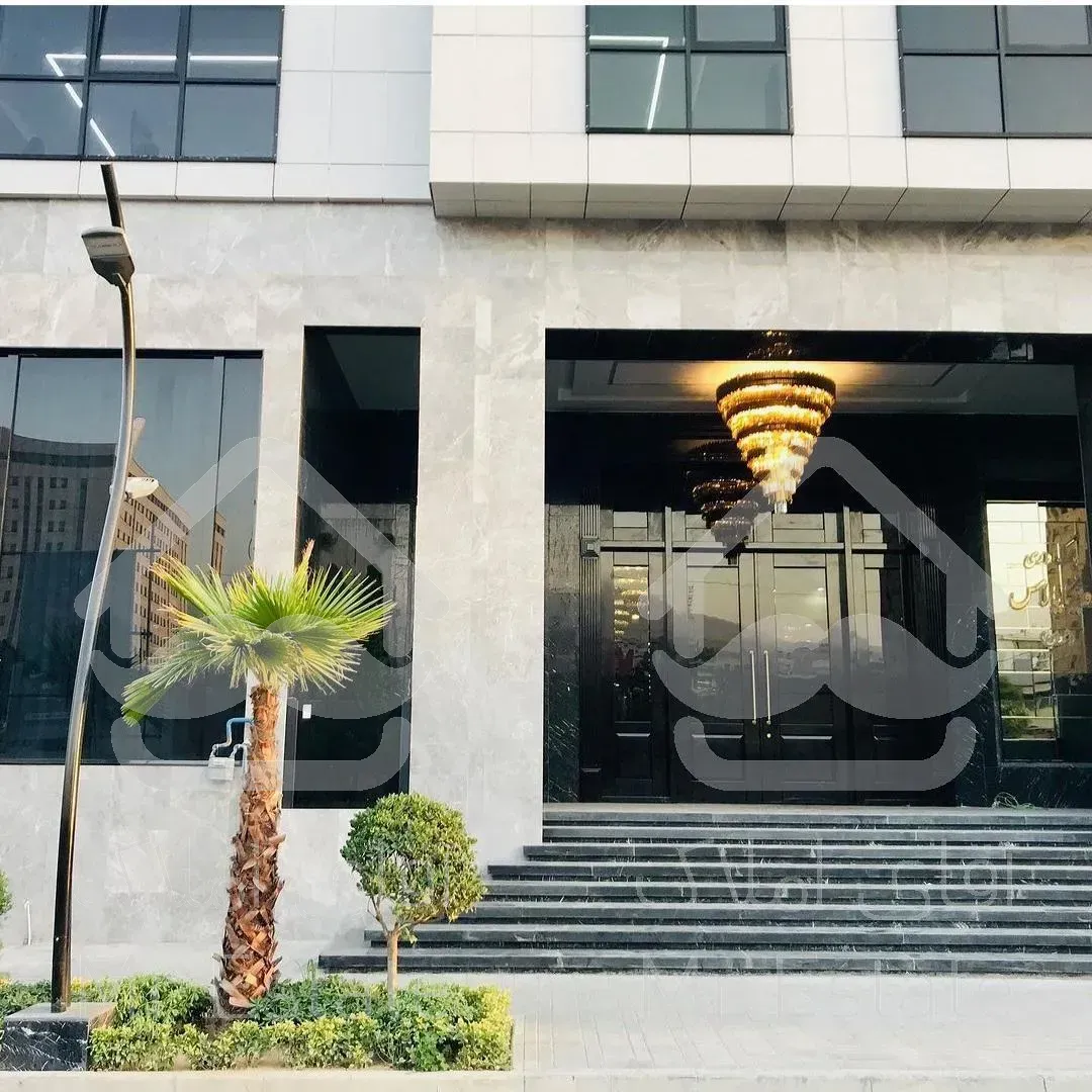 ۲۰۰ متر برج باغ اداری در پونک/ ویودار