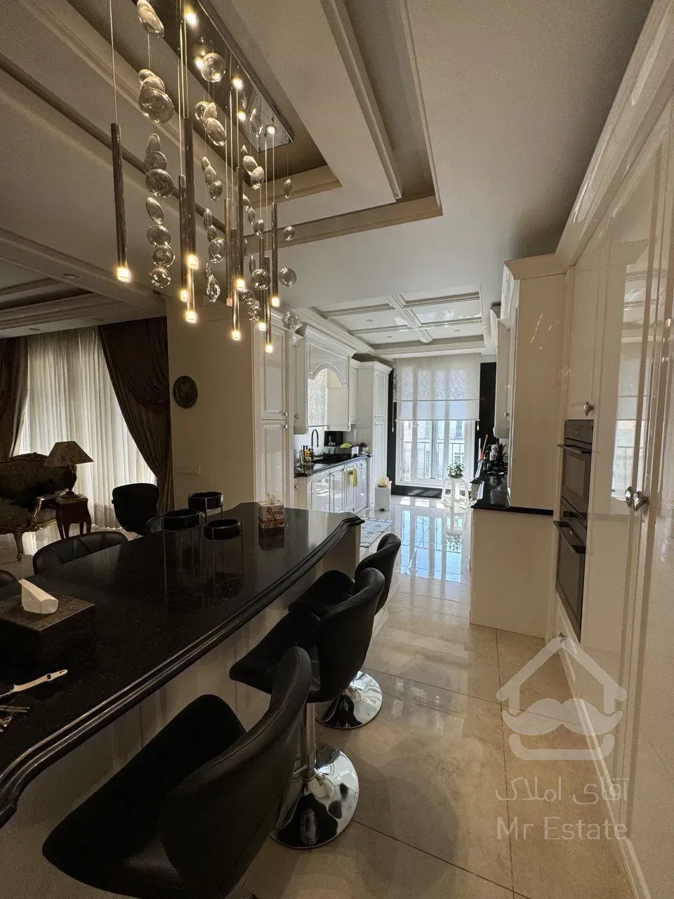 فروش آپارتمان ۲۰۵ متری در زعفرانیه