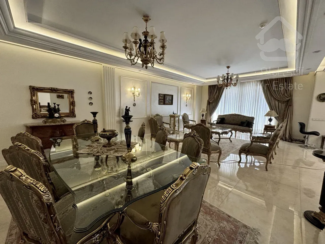 فروش آپارتمان ۲۰۵ متری در زعفرانیه