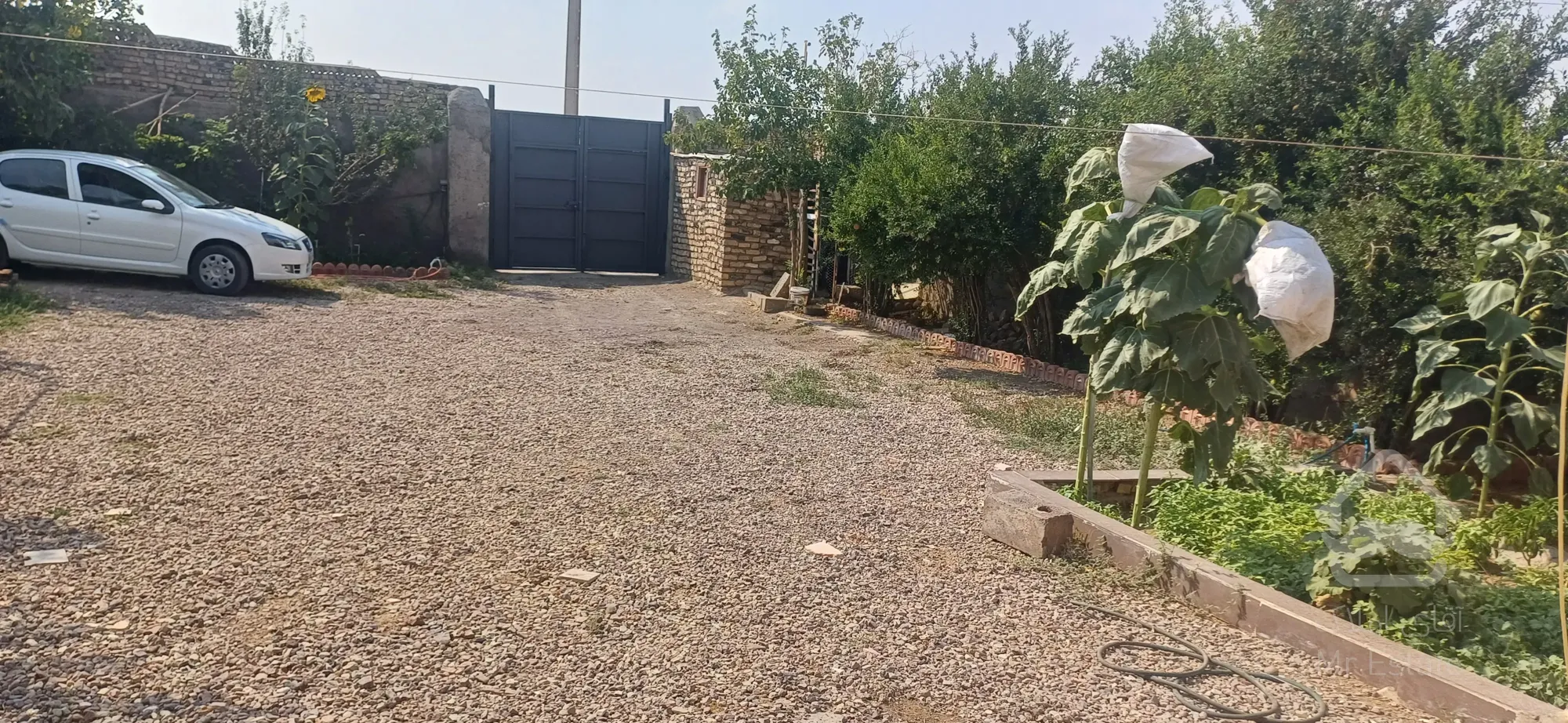 ۶۳۰ متری سنددار