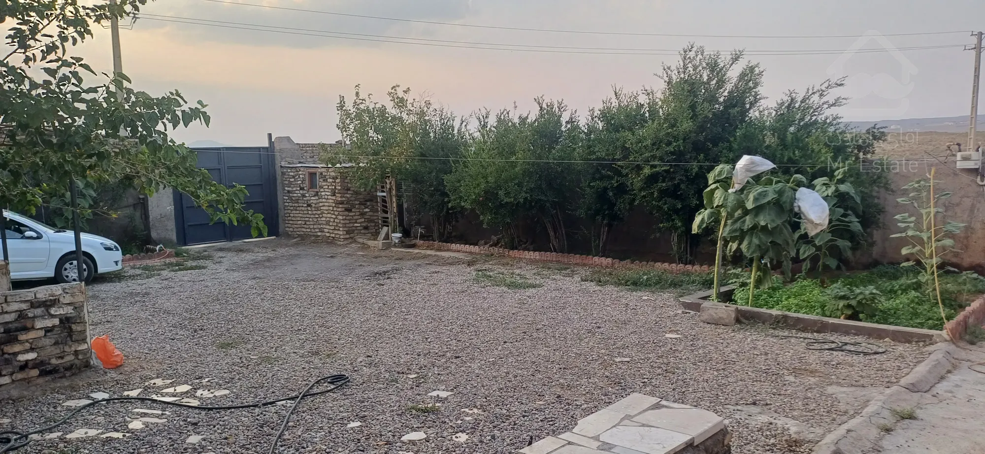 ۶۳۰ متری سنددار