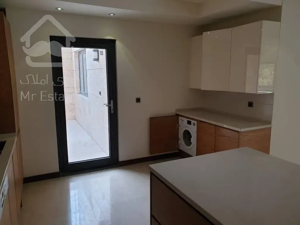 اجاره‌ آپارتمان ۱۸۶ متری در زعفرانیه