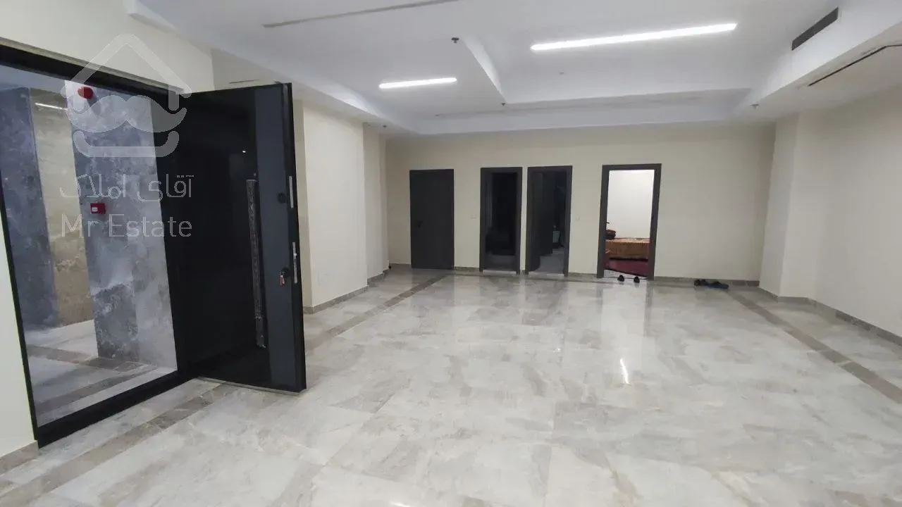 سند اداری گاندی / 250 متر / لوکس - نوساز - فول امکانات