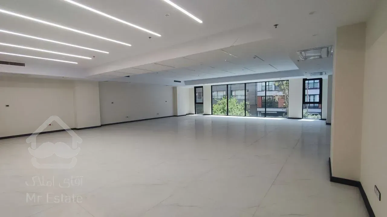 سند اداری گاندی / 250 متر / لوکس - نوساز - فول امکانات