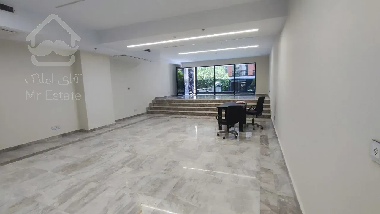 سند اداری گاندی / 250 متر / لوکس - نوساز - فول امکانات