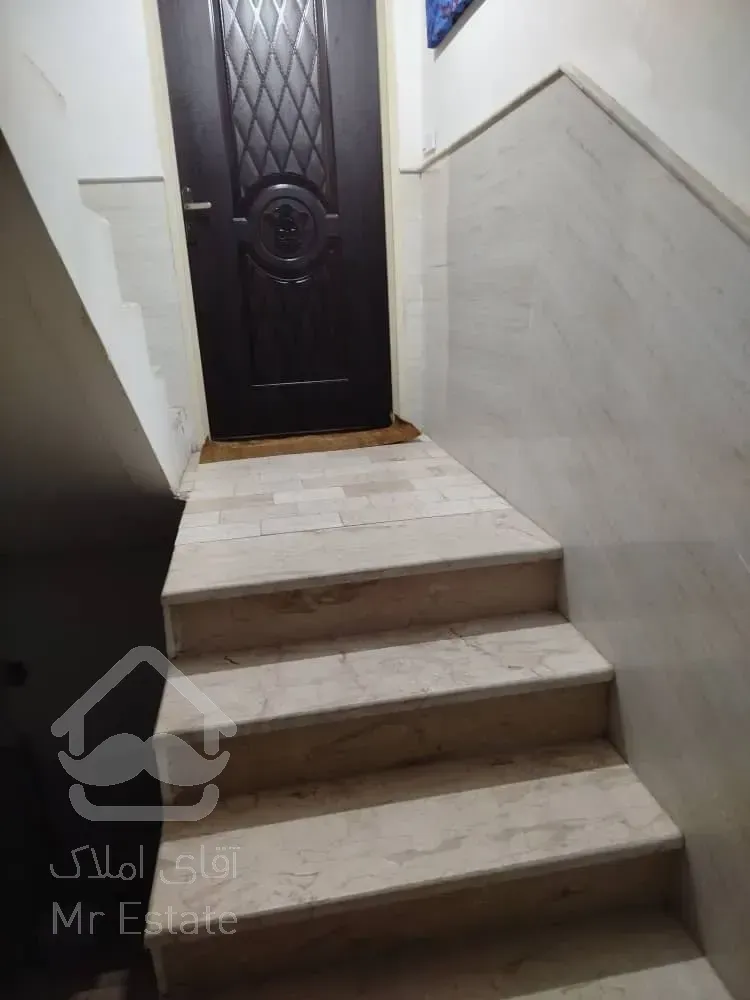 فروش فوری منزل ویلایی نقلی ۲ طبقه و نیم سند ۶ دونگ تک برگ