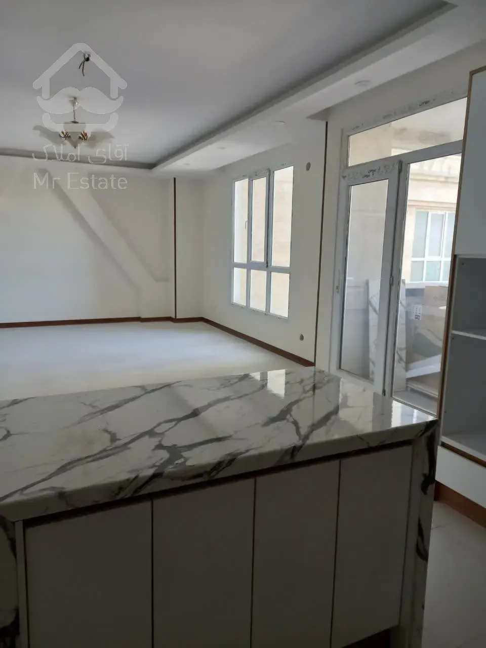 آپارتمان ۱۰۶ متری نوساز کلید نخورده