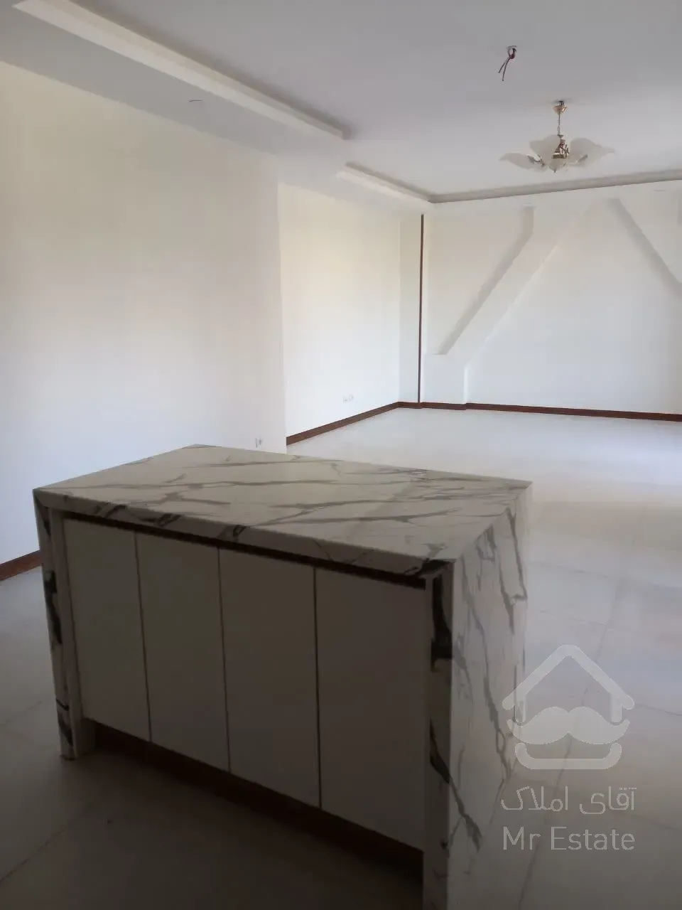 آپارتمان ۱۰۶ متری نوساز کلید نخورده