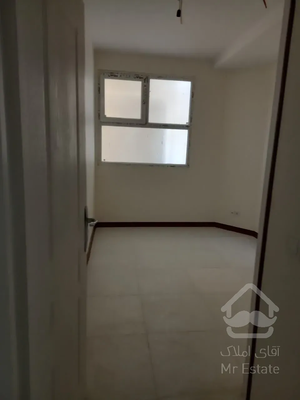 آپارتمان ۱۰۶ متری نوساز کلید نخورده