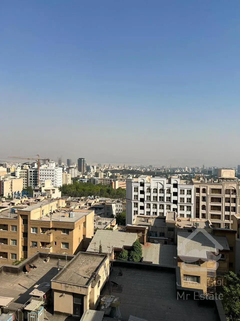 فروش آپارتمان ۲۰۰ متری در زعفرانیه