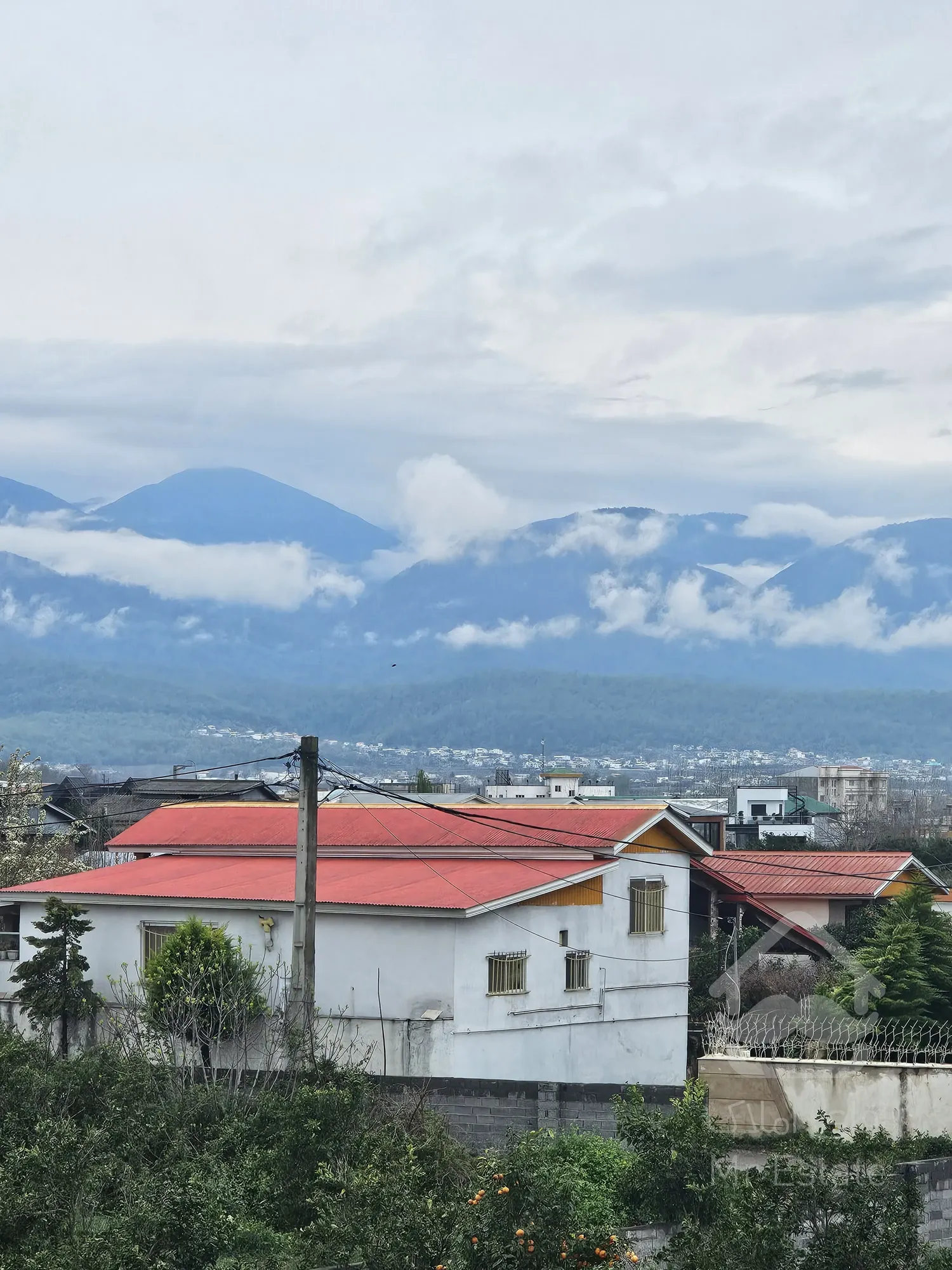 فروش ملک تهاتر هم میکنم بازمین  جای خوب اصفهان وشاهین شهر