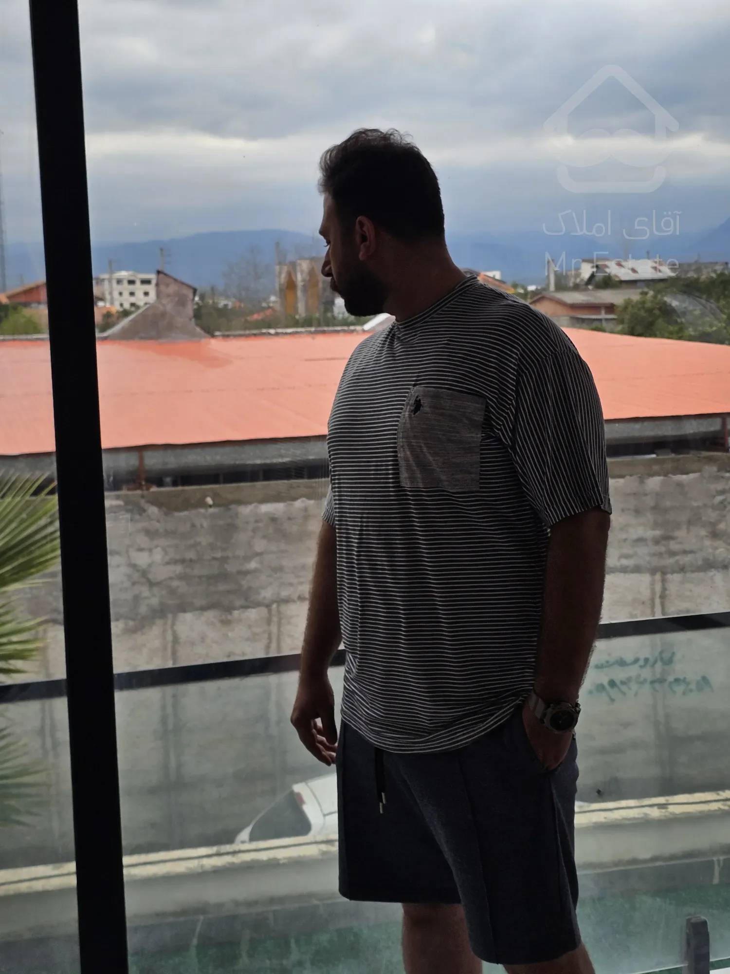 فروش ملک تهاتر هم میکنم بازمین  جای خوب اصفهان وشاهین شهر