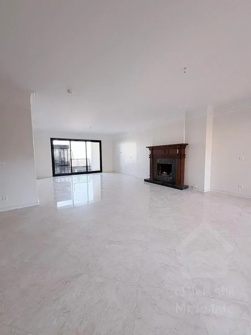 رهن آپارتمان ۳۵۰ متری در محمودیه