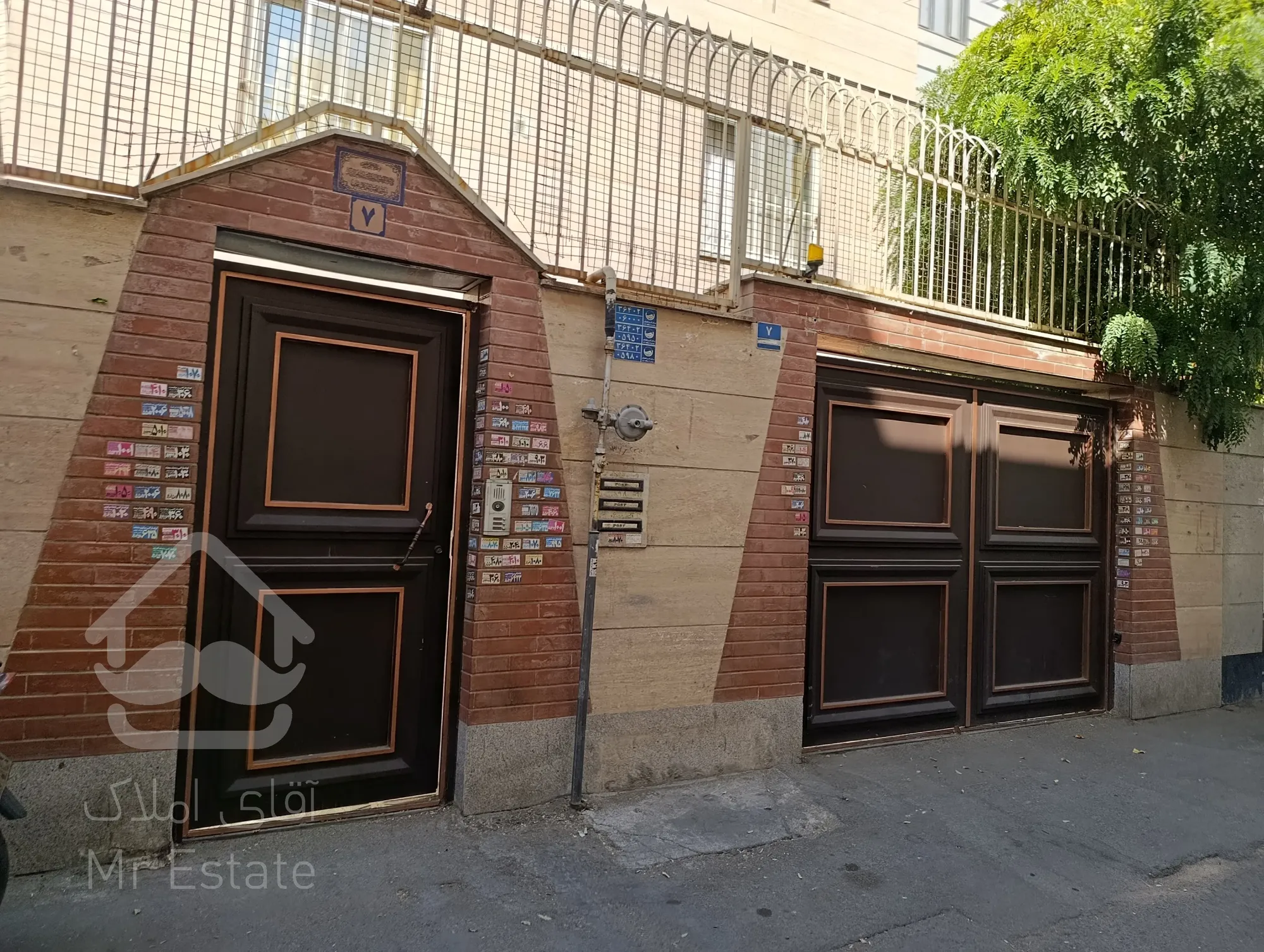 مناسب جهت سکونت ، انباری ، دفتر تجاری و تولیدی