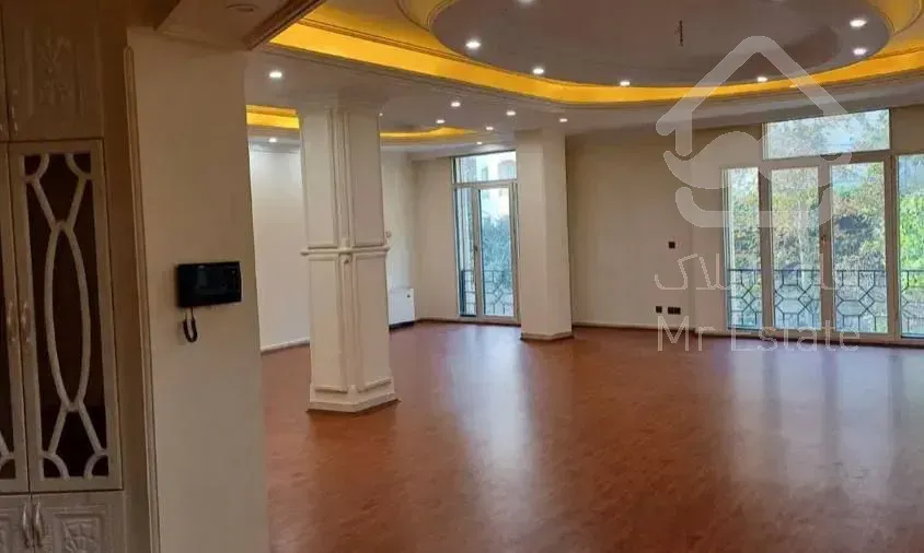 رهن آپارتمان ۲۸۰ متری در زعفرانیه