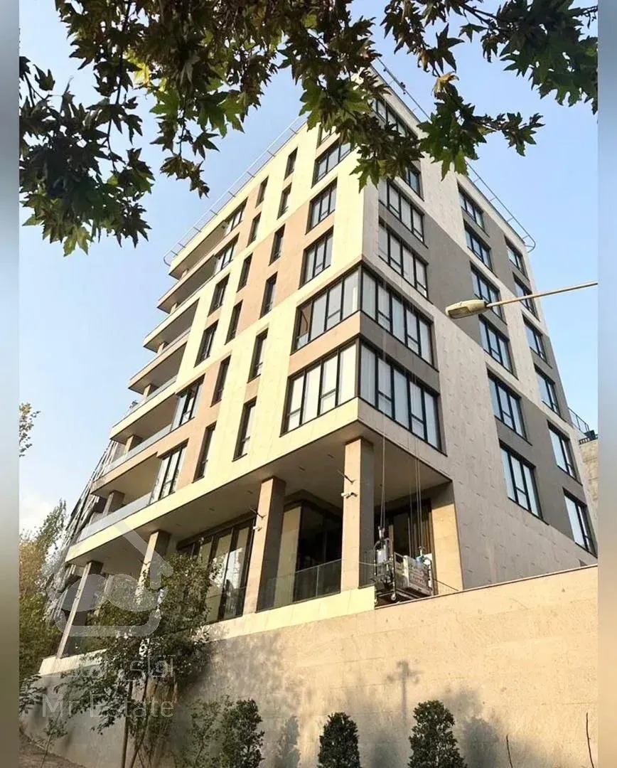 رهن آپارتمان ۴۰۰ متری در زعفرانیه