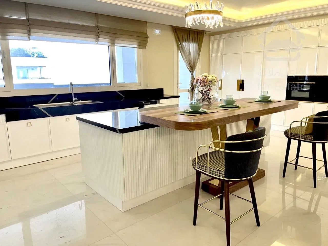 فروش برج باغ ۲۴۰ متری در ولنجک