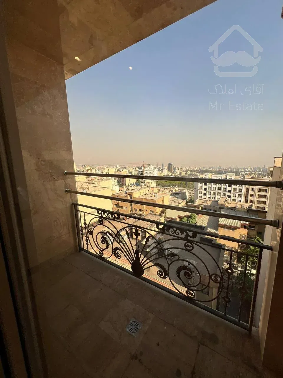 فروش آپارتمان ۱۸۹ متری در زعفرانیه