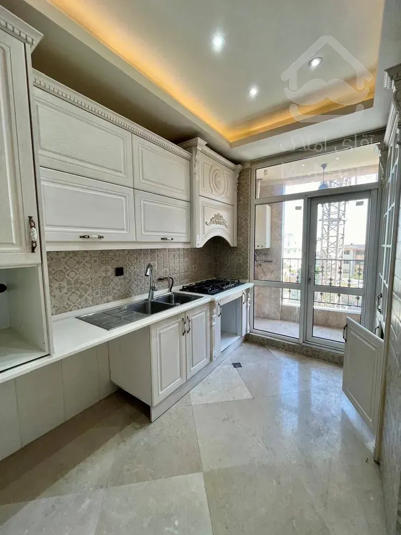 فروش آپارتمان ۱۲۱ متری در زعفرانیه