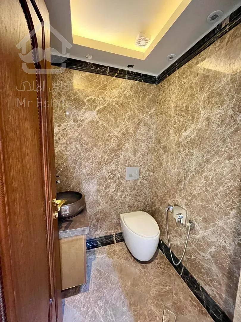 فروش آپارتمان ۱۲۱ متری در زعفرانیه