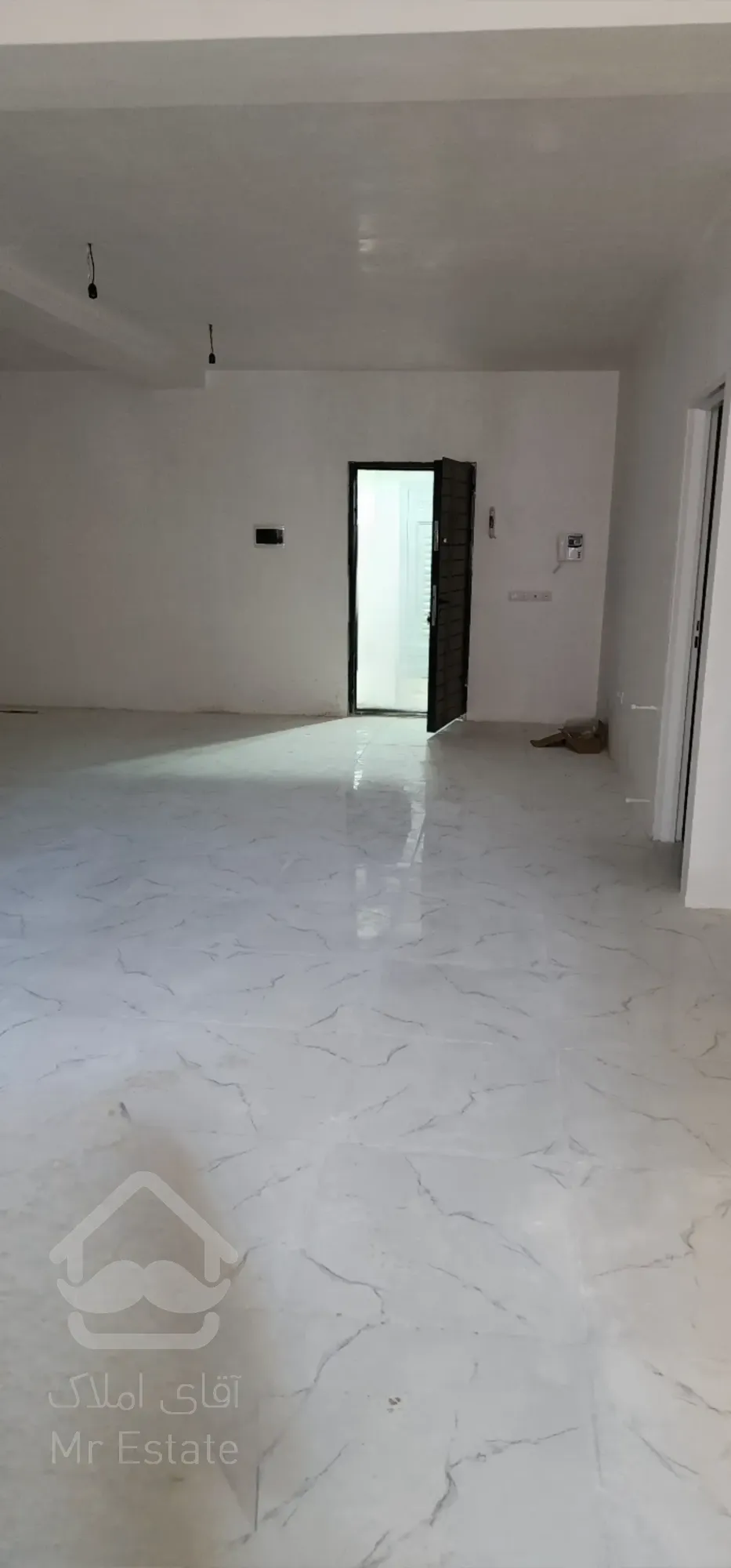 آپارتمان ۹۲ متری نوساز ، خام ، تخلیه