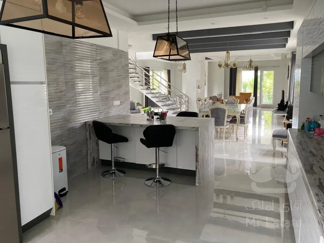 ویلای شهرکی فول امکانات در لوکیشن عالی ونوش