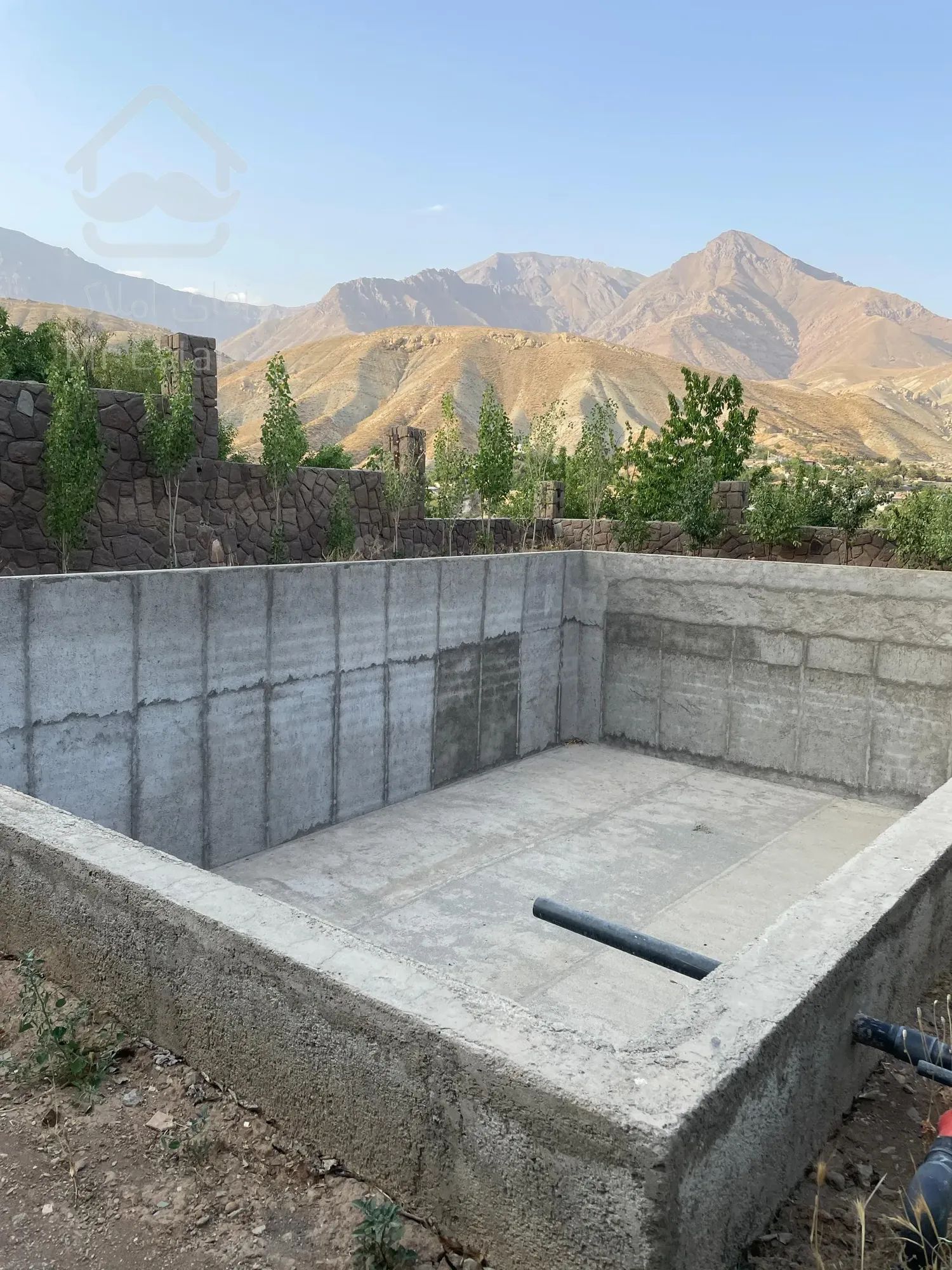 ۱۰۵۰ متر لواسان