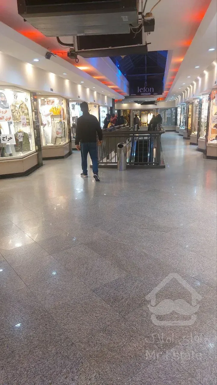 فروش ملک تجاری به متراژ هفده و نیم متر در پاساژ شهریار بابل
