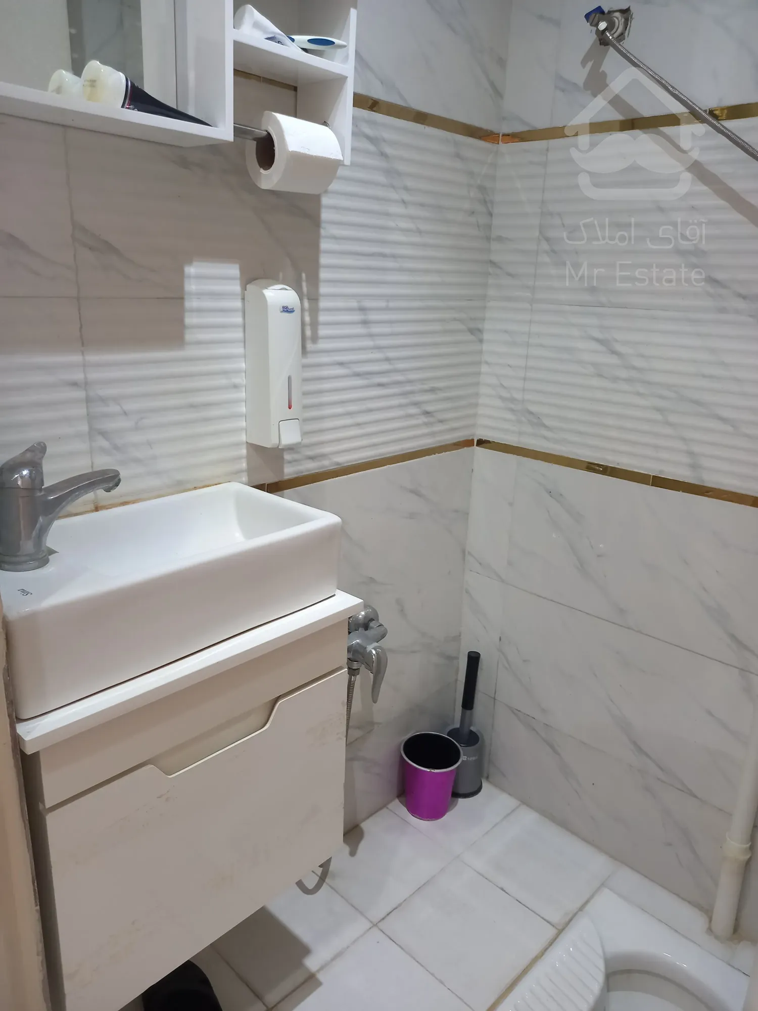 آزادی روبه روی وزارت کار