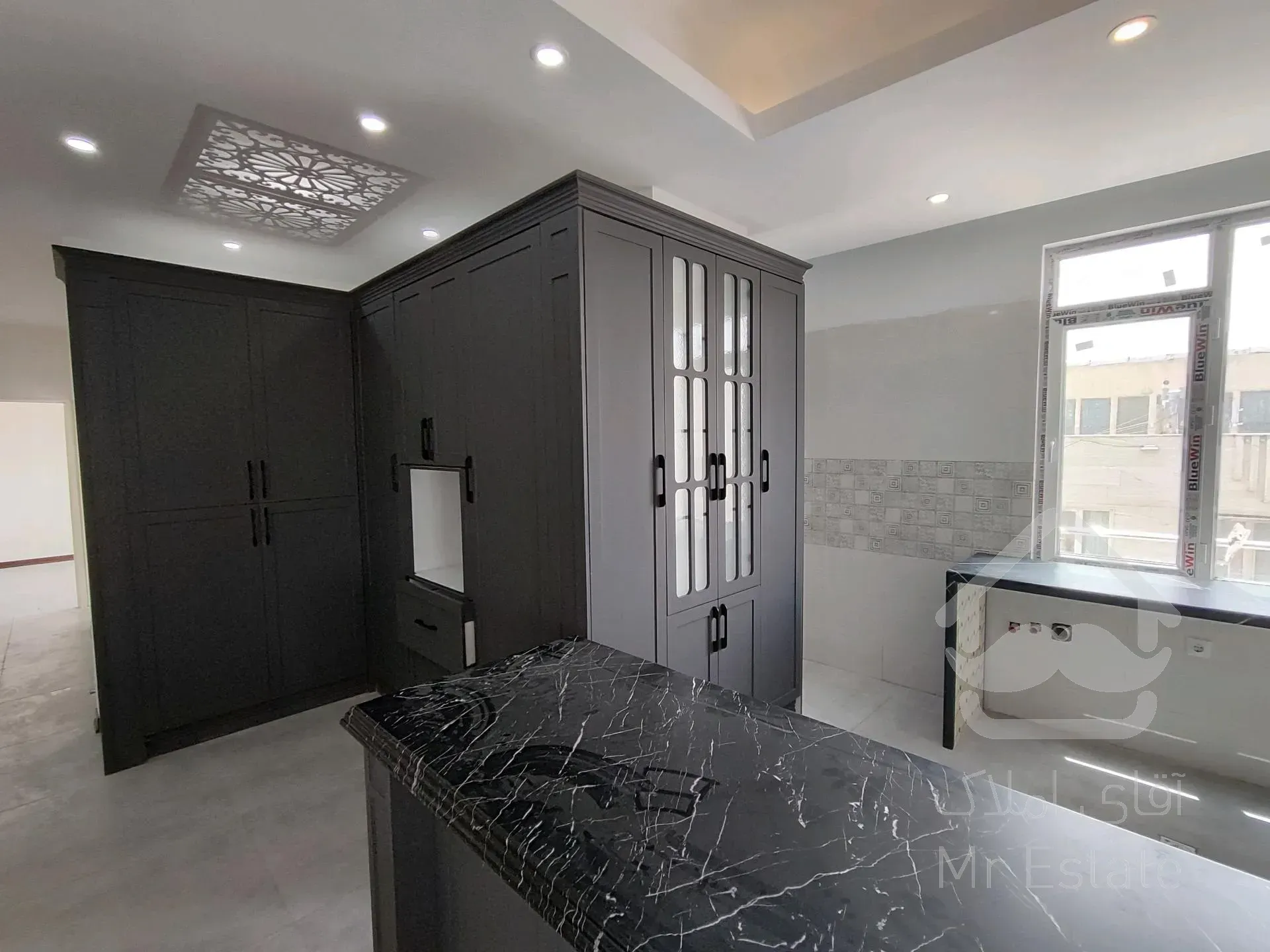 پنت هاوس ۱۸۰ متری ۳ خواب فول امکانات نوساز و لوکس