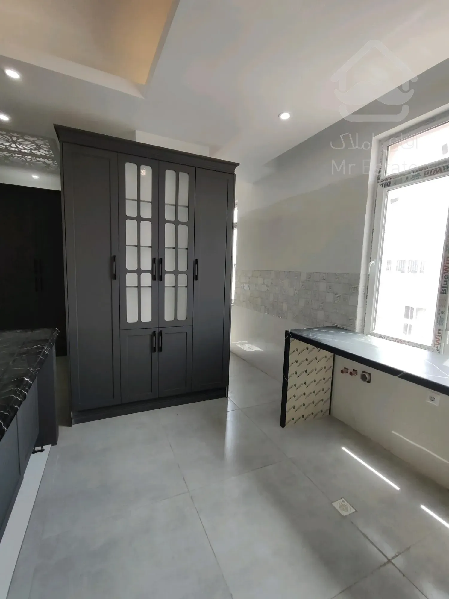 پنت هاوس ۱۸۰ متری ۳ خواب فول امکانات نوساز و لوکس