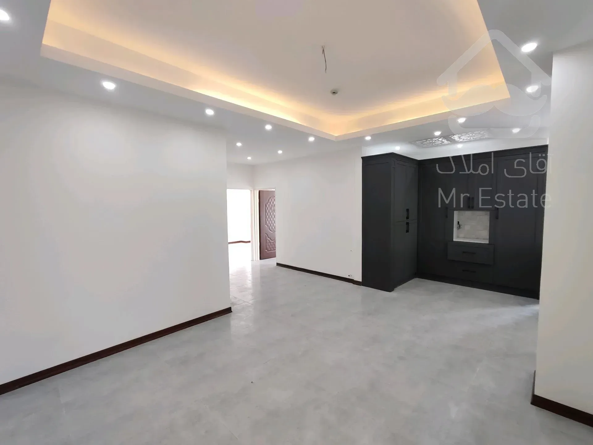 پنت هاوس ۱۸۰ متری ۳ خواب فول امکانات نوساز و لوکس