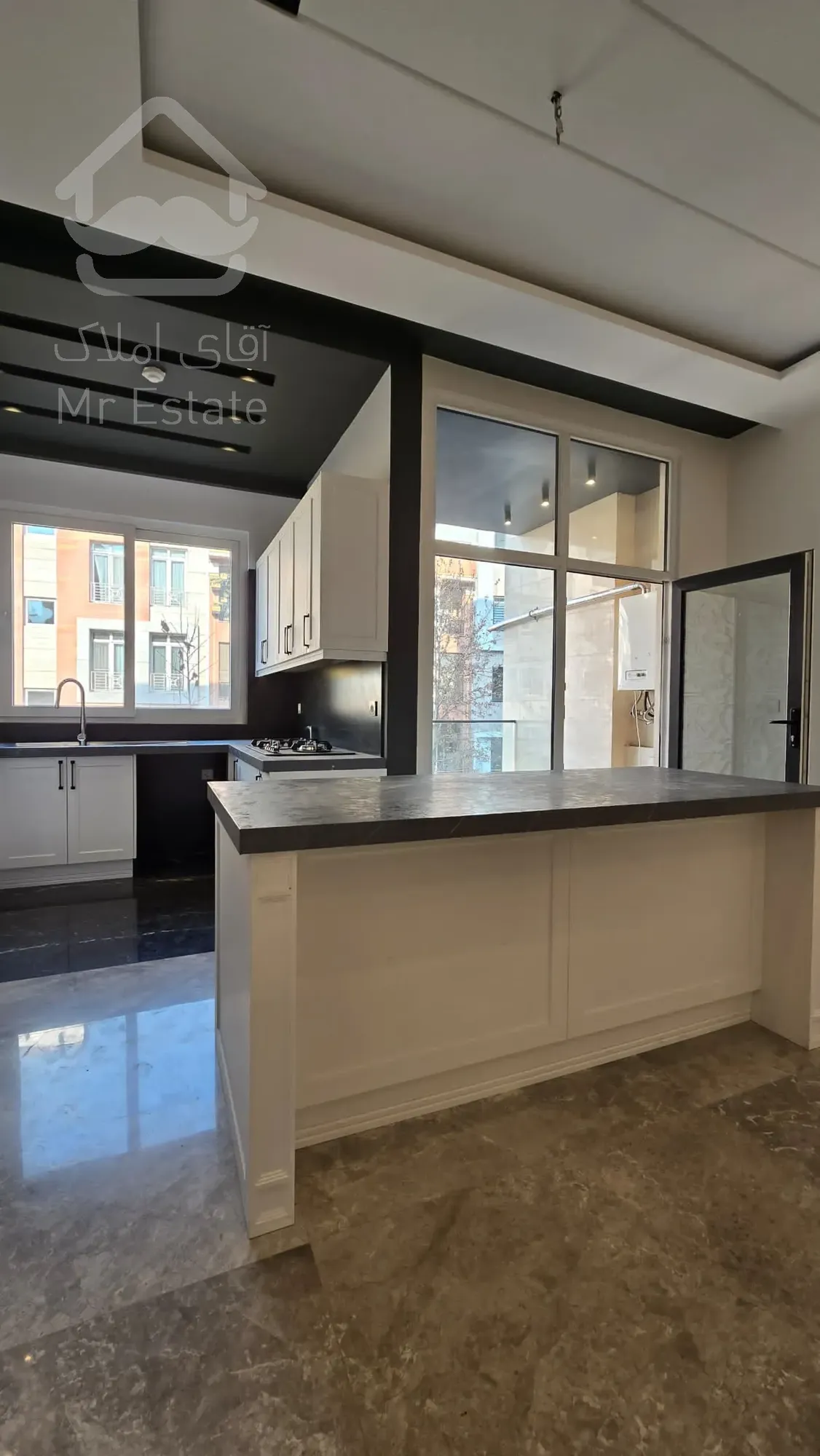 قیطریه مدرن ۱۲۱ متر دو پارکینگ با تراس قابل چیدمان