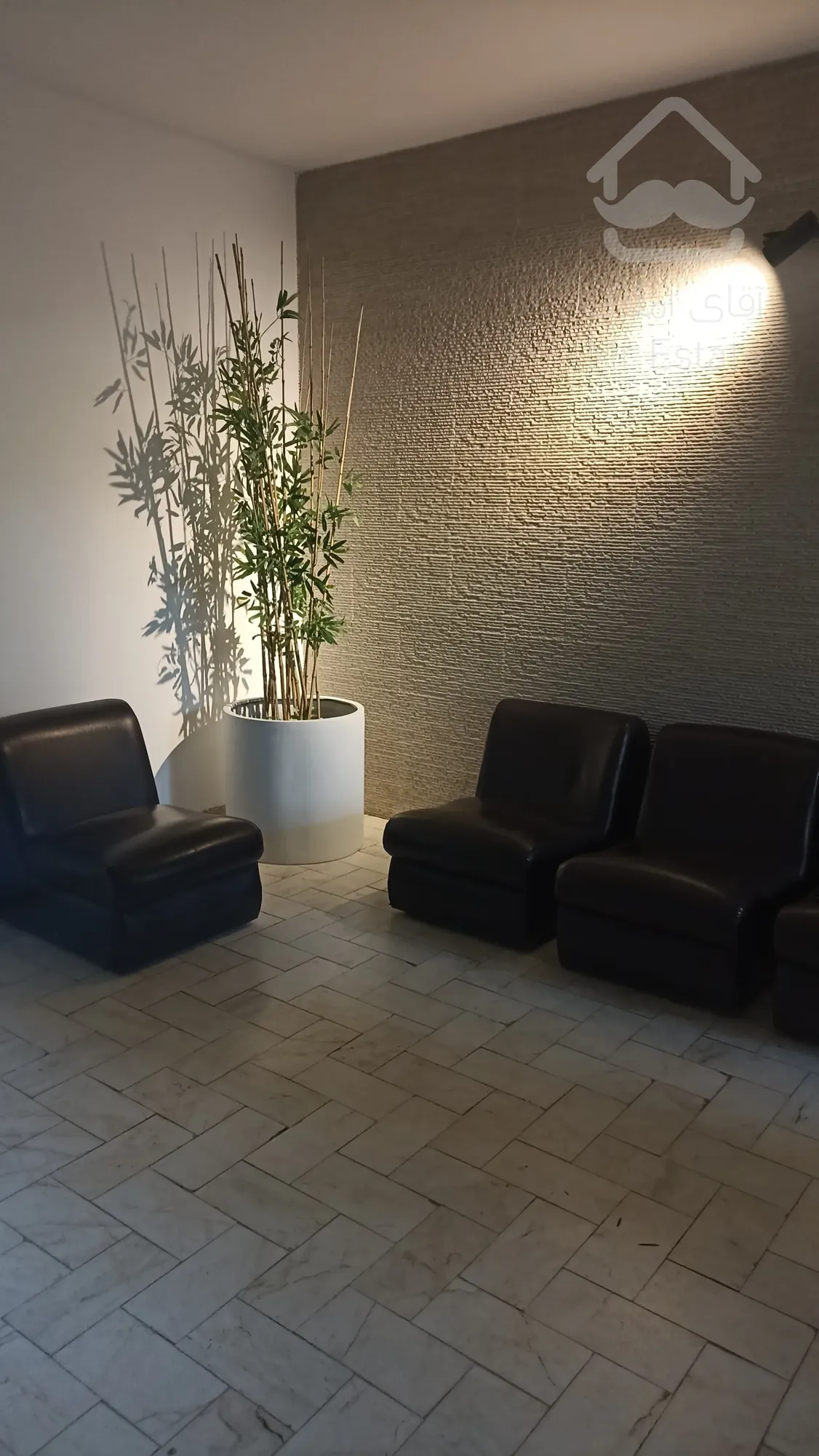 مطب در ساختمان پزشکان جنت‌آباد - Widok 4