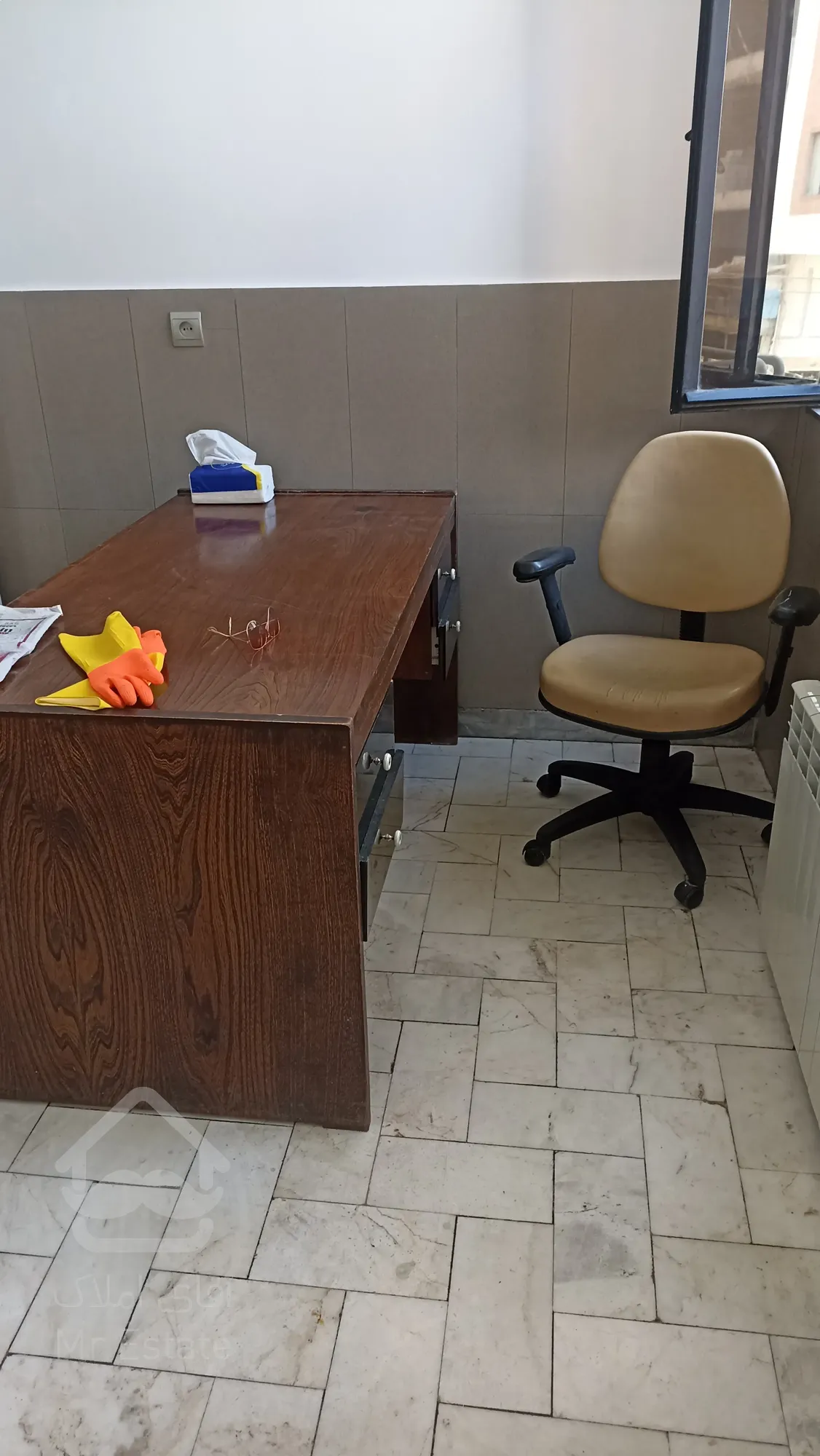 مطب در ساختمان پزشکان جنت‌آباد - Widok 5