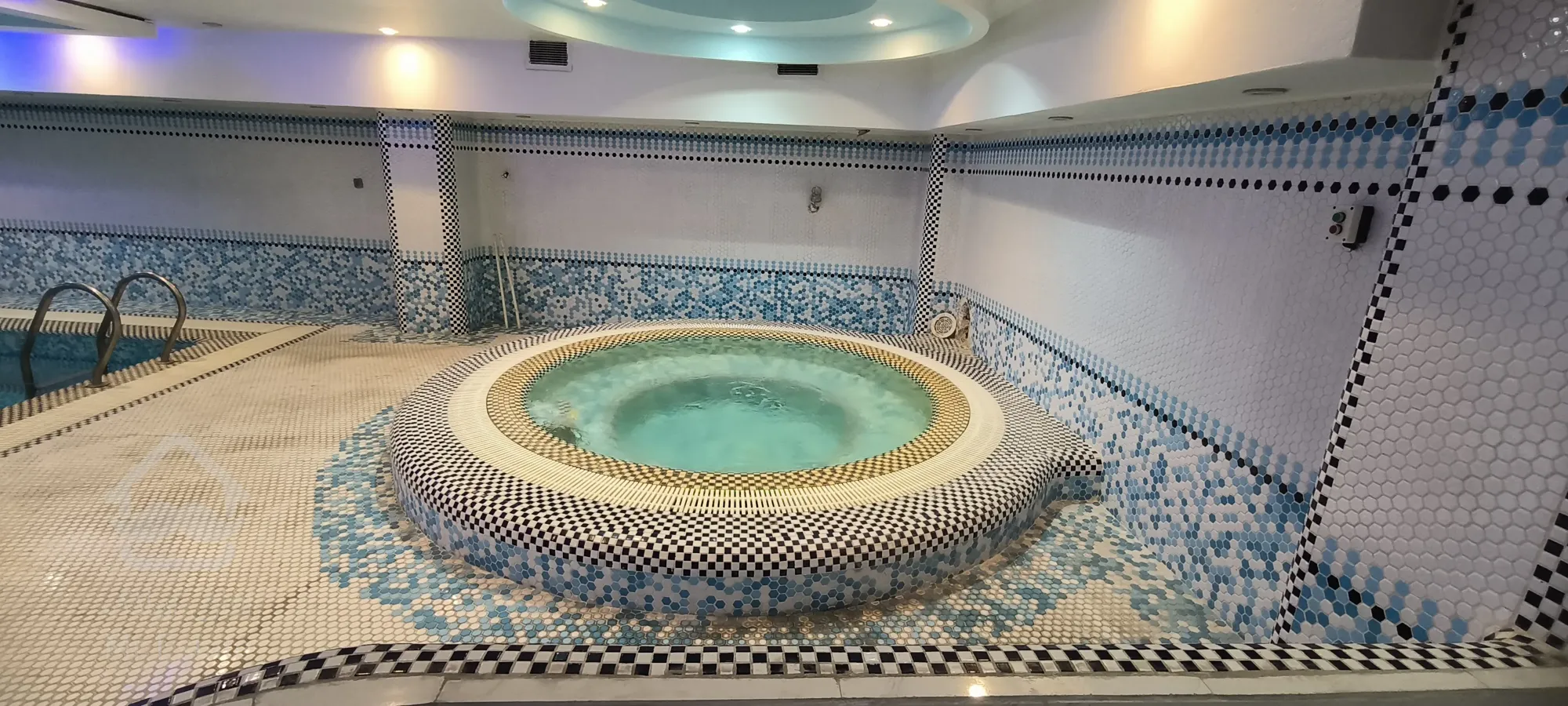 ۱۷۵م ۳خ فول فرنیش مبله مناسب دیپلمات